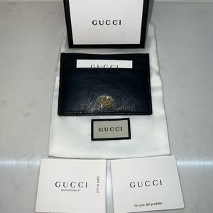 Gucci black GG card holder